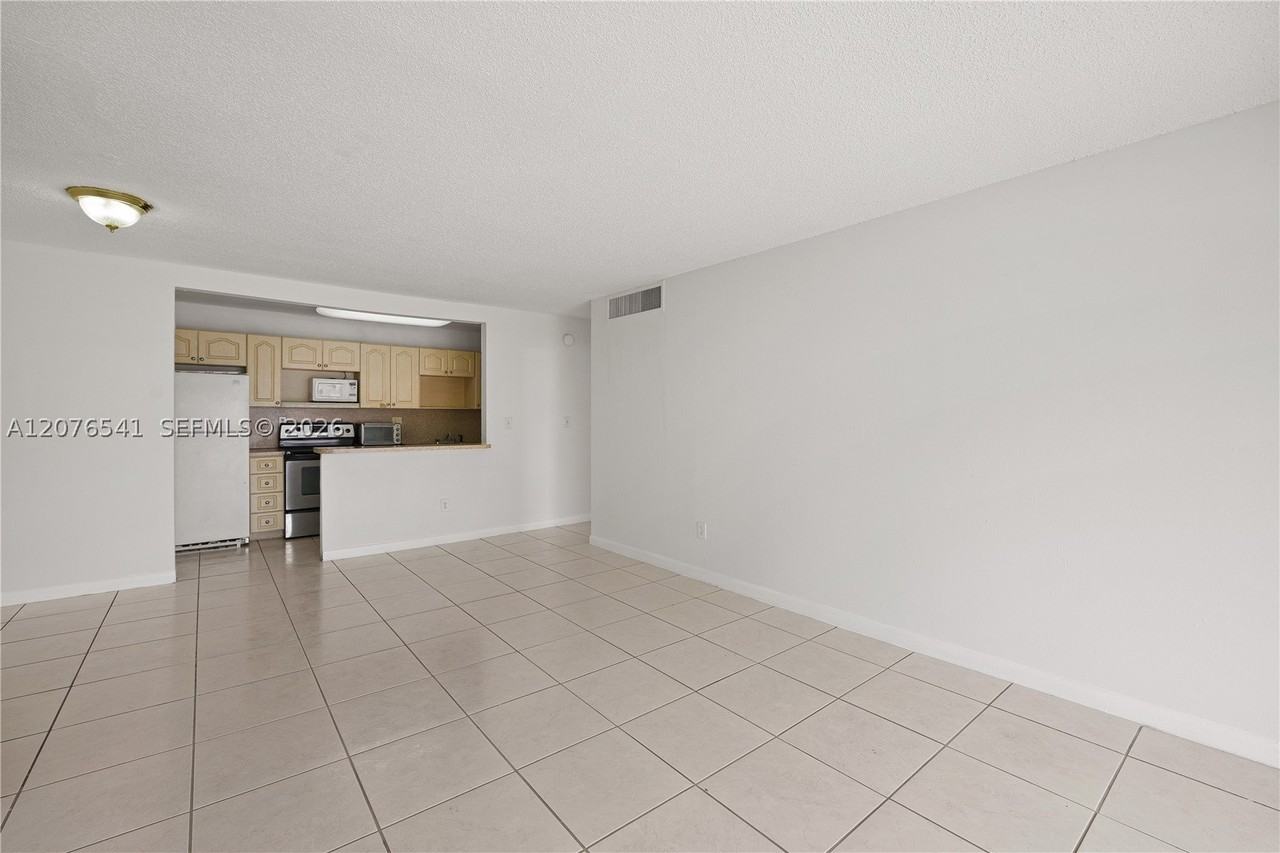 4154 Nw 79th Ave #2A - Photo 3 of 26