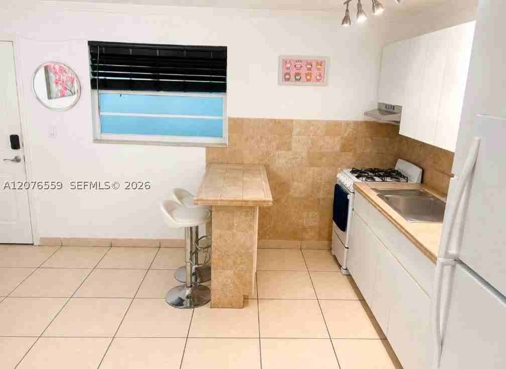 528 Meridian Ave #202A - Photo 3 of 11