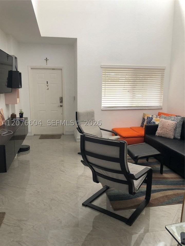 11362 Nw 33rd St #11362 - Photo 3 of 21