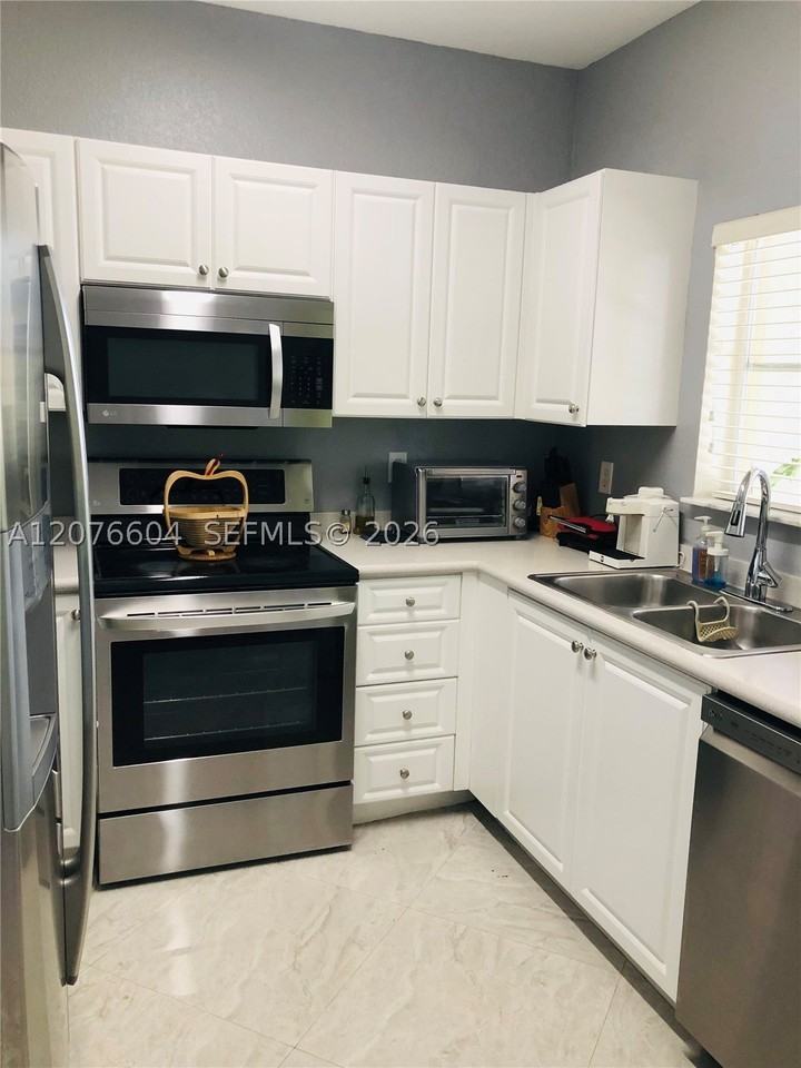 11362 Nw 33rd St #11362 - Photo 6 of 21