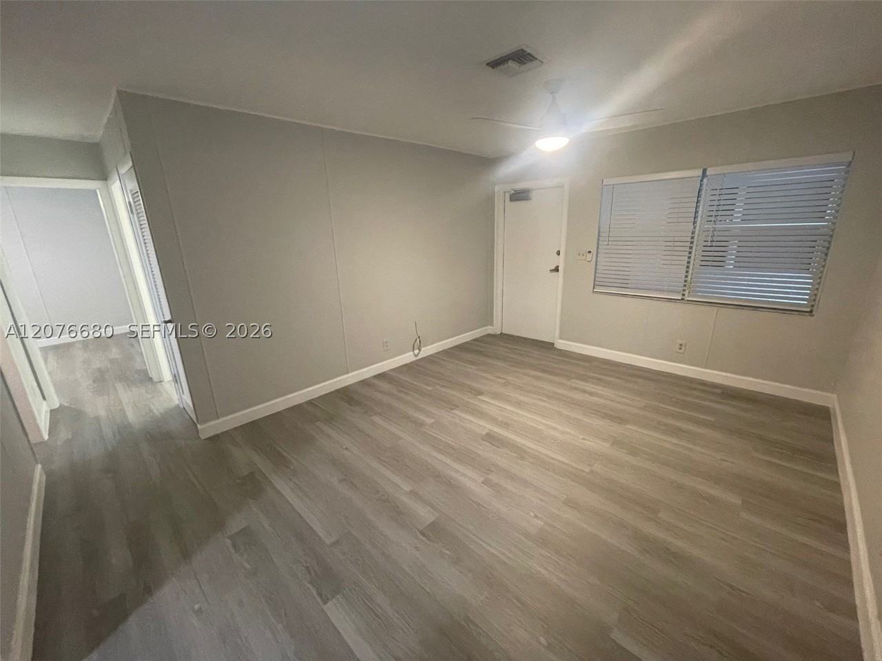 1077 Se 22nd Ave #N8 - Photo 5 of 19