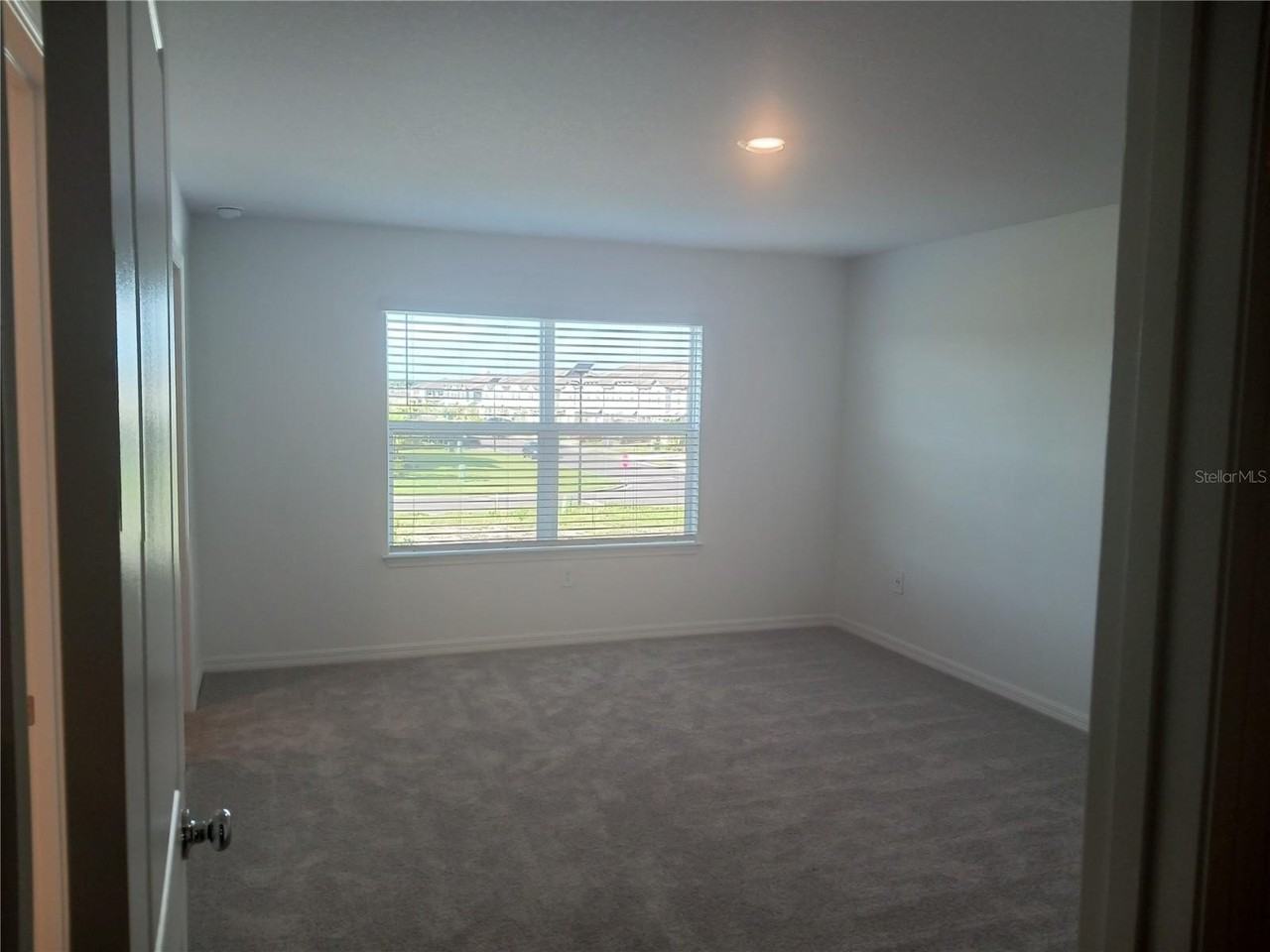 8607 Tropical Aire Ln - Photo 6 of 13