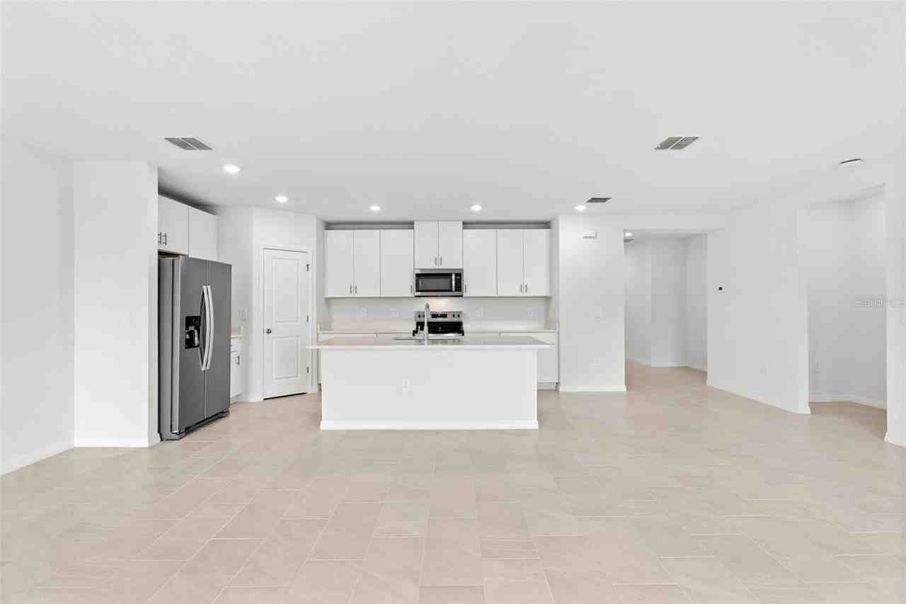 112 Outback Hideaway Ave - Photo 3 of 48