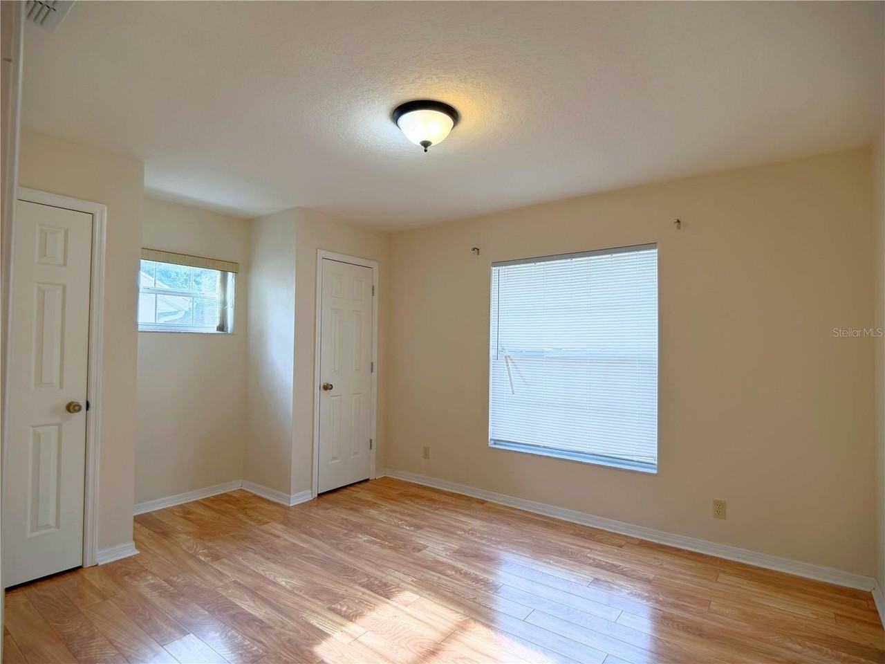 5001 Nw 31st St - Photo 5 of 46