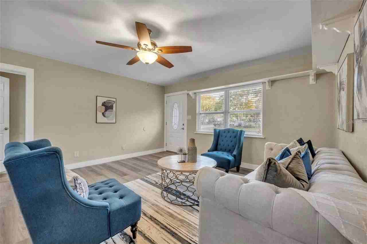1416 E 20th St - Photo 2 of 10