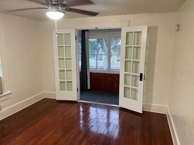 848 3rd St N #1-2 - Photo 3 of 6