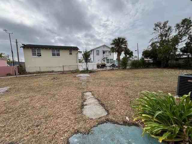 2506 W Union St - Photo 6 of 14