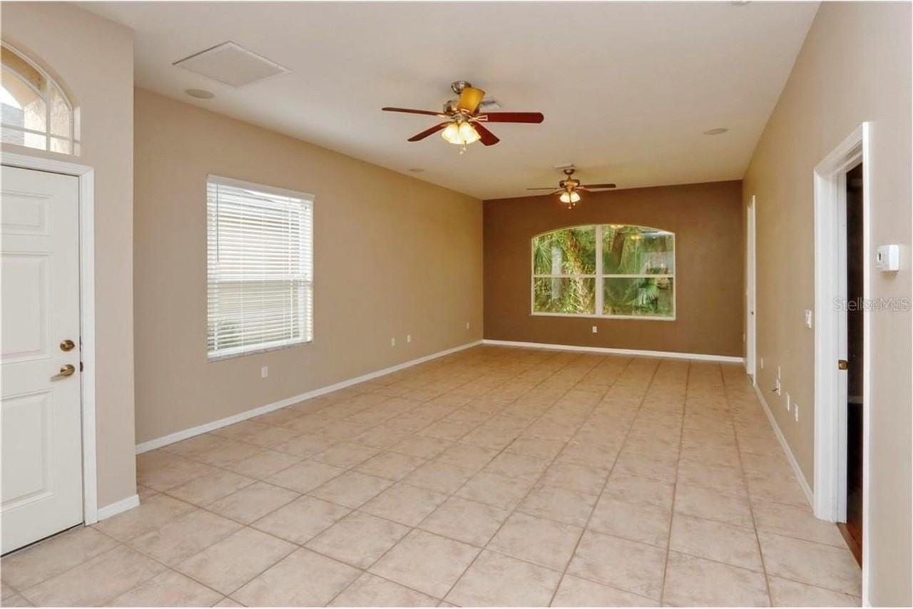 7633 Wimpole Dr - Photo 5 of 15