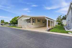 featured image of 7 Frangipani Cir
