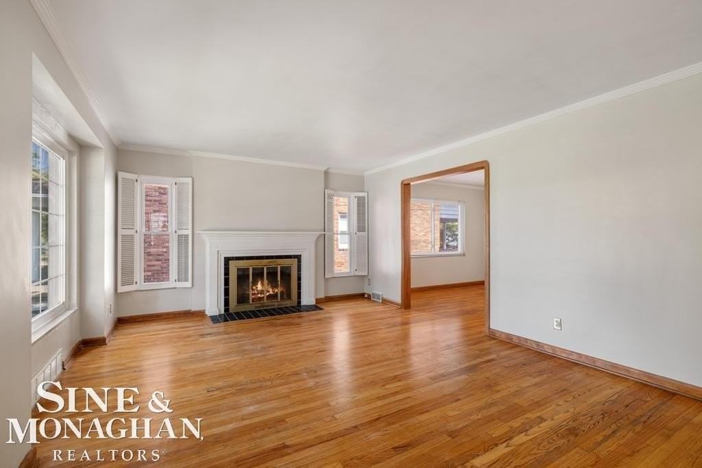 1332 Somerset Ave - Photo 4 of 32
