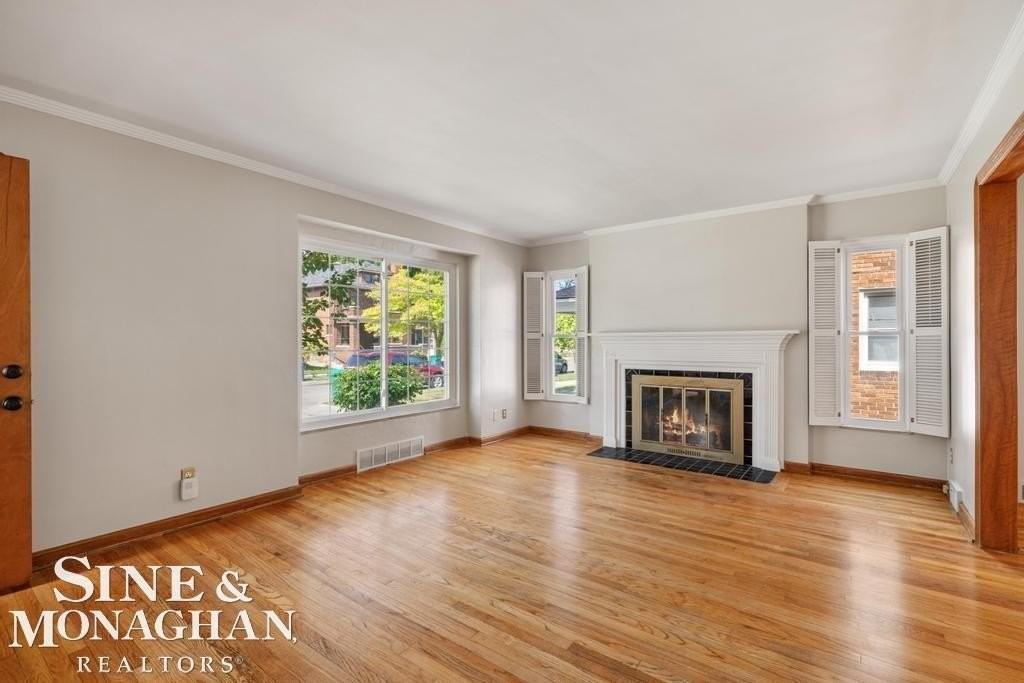 1332 Somerset Ave - Photo 6 of 32