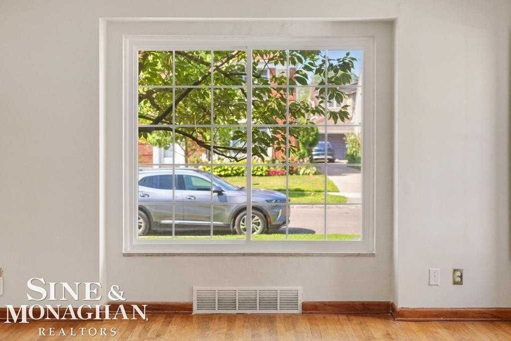 1332 Somerset Ave - Photo 7 of 32