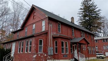 featured image of 10 Church Ave #5