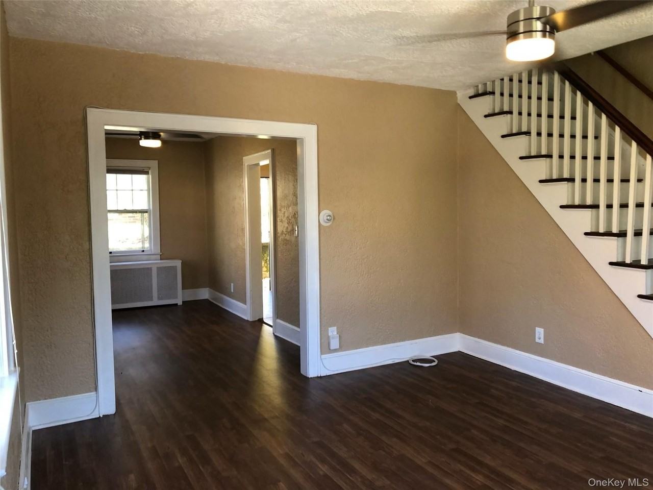 48 Gordon Ave - Photo 5 of 30