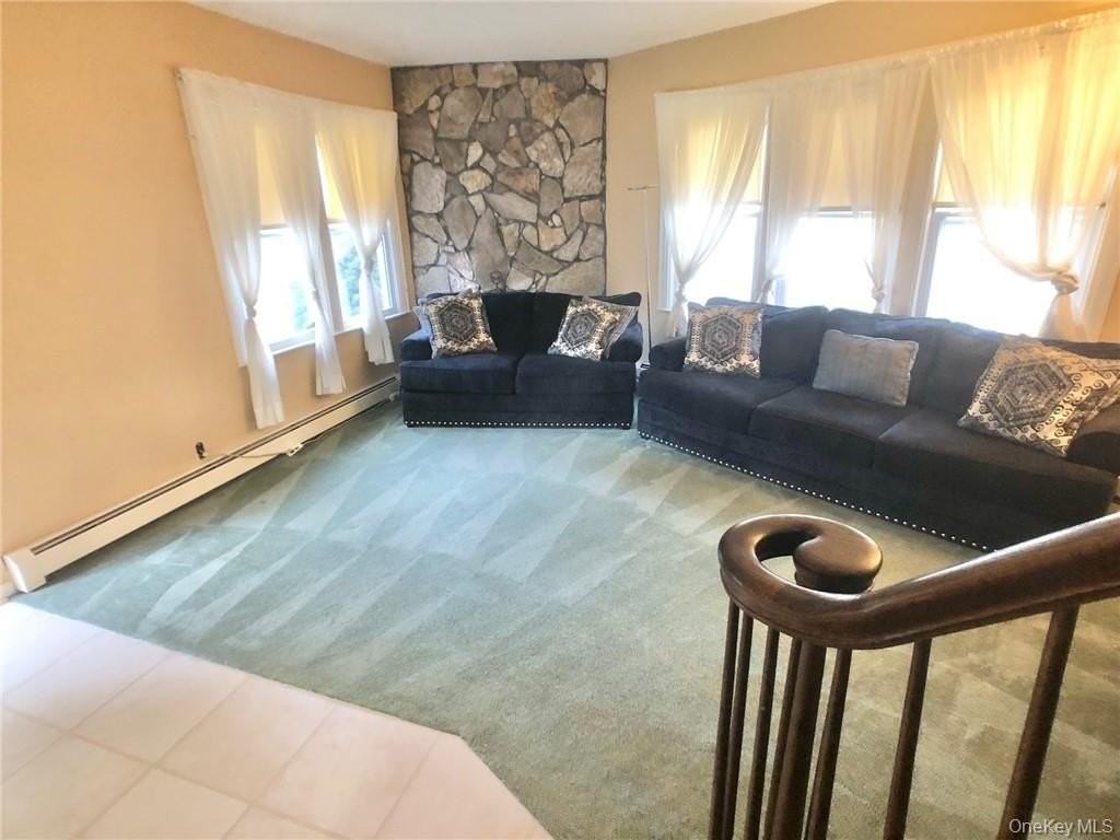 72 Stewart Ave - Photo 5 of 21