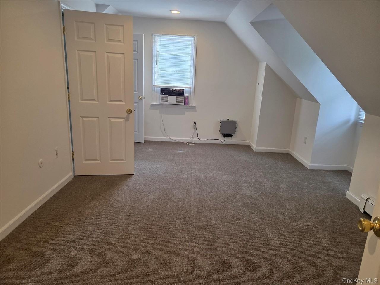 10 Irving Dr - Photo 7 of 8