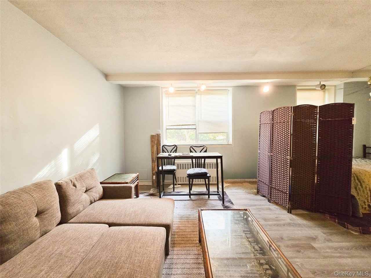 4727 Little Neck Pkwy #L2 - Photo 2 of 18
