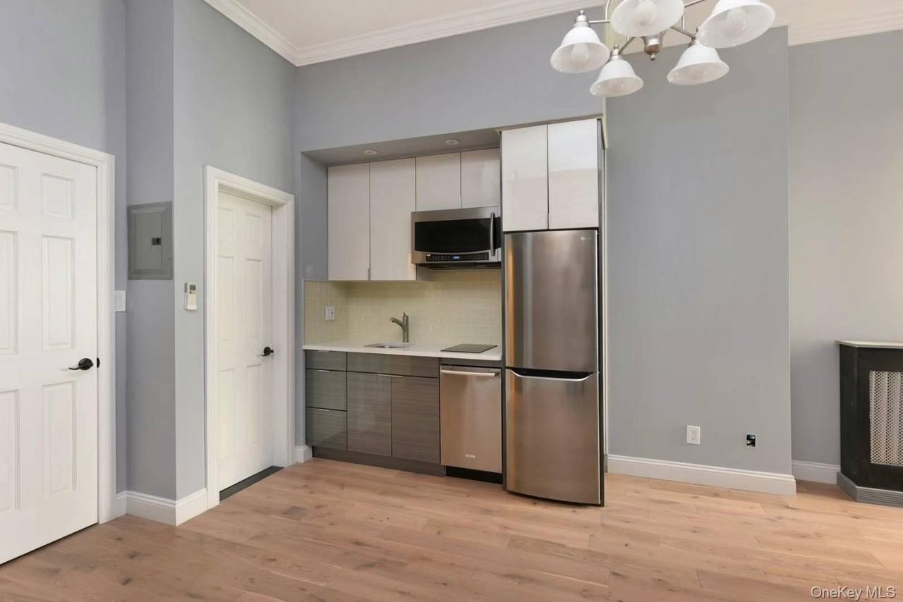 1598 Lexington Ave #3 - Photo 5 of 5