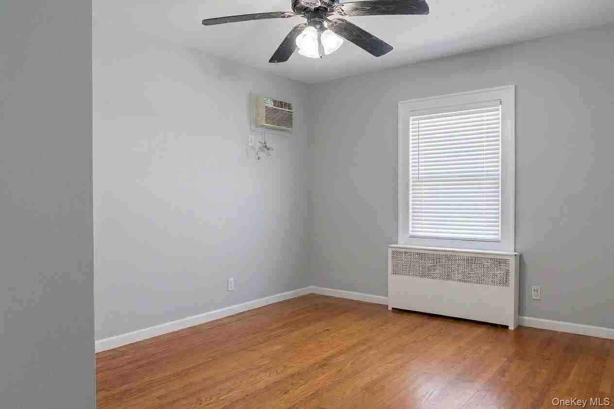 8 Washington Pl - Photo 6 of 10