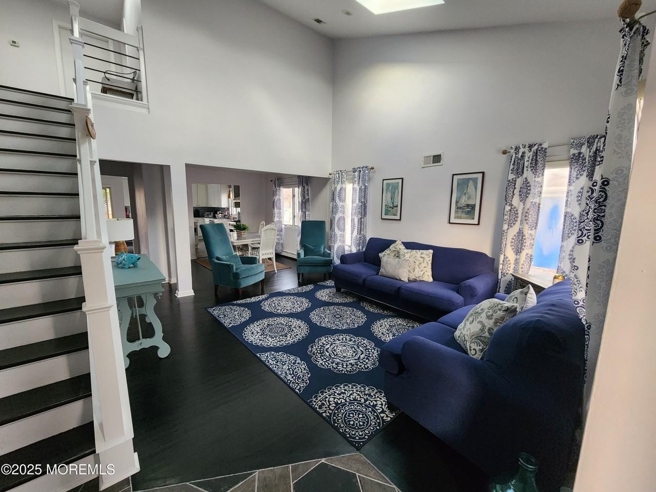 416 Blodgett Ave - Photo 4 of 33