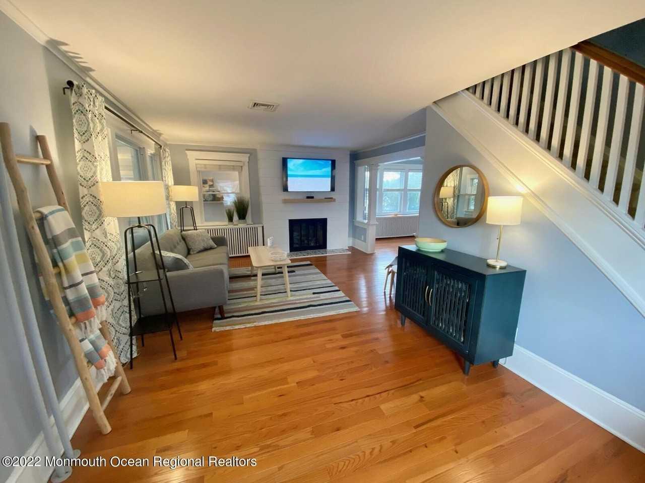 106 Atlantic Ave - Photo 2 of 14