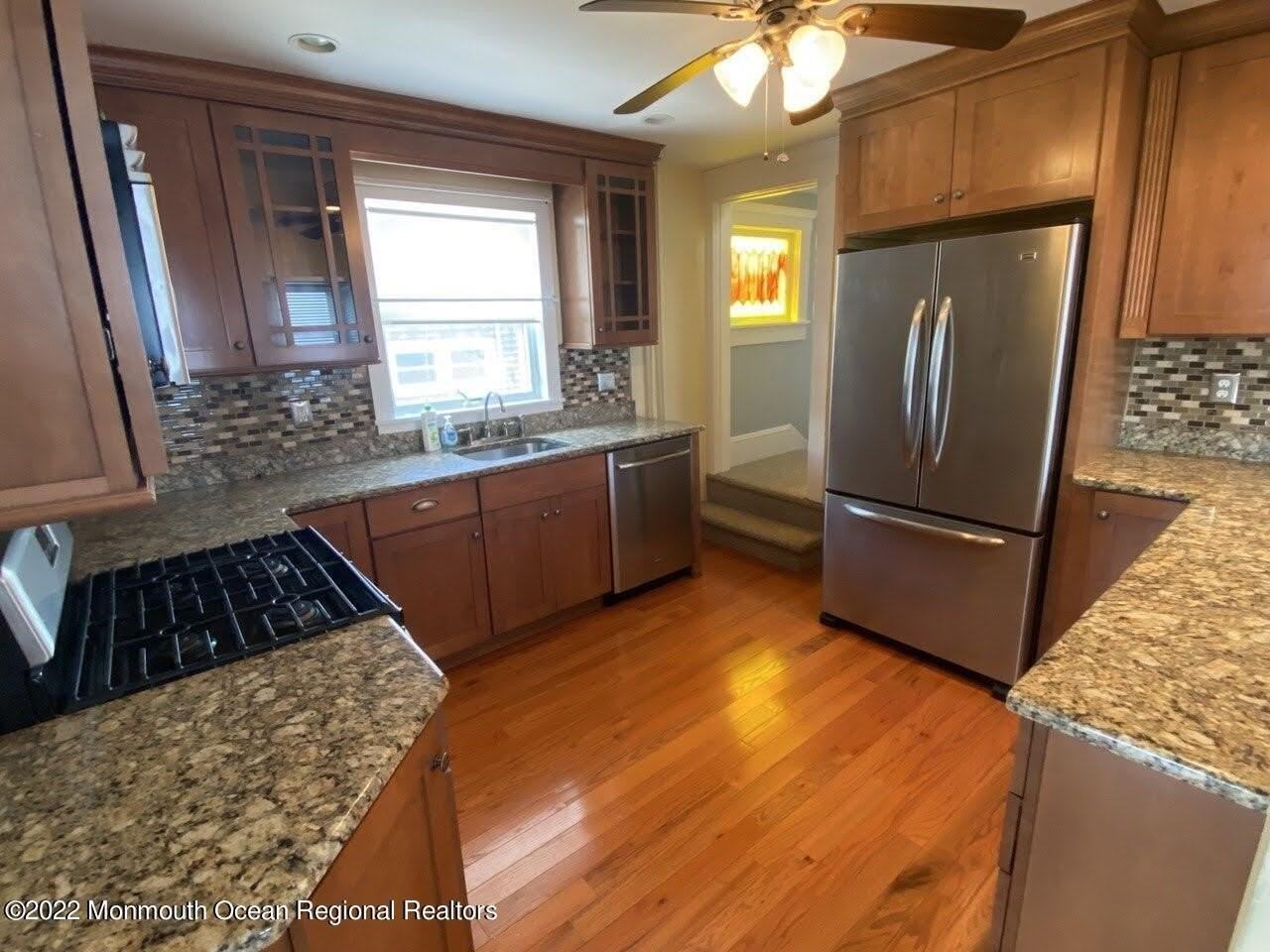 106 Atlantic Ave - Photo 6 of 14