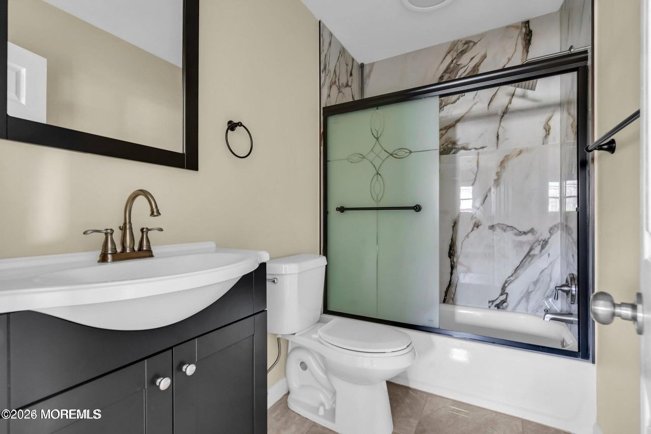 512 Lakehurst Rd - Photo 6 of 6