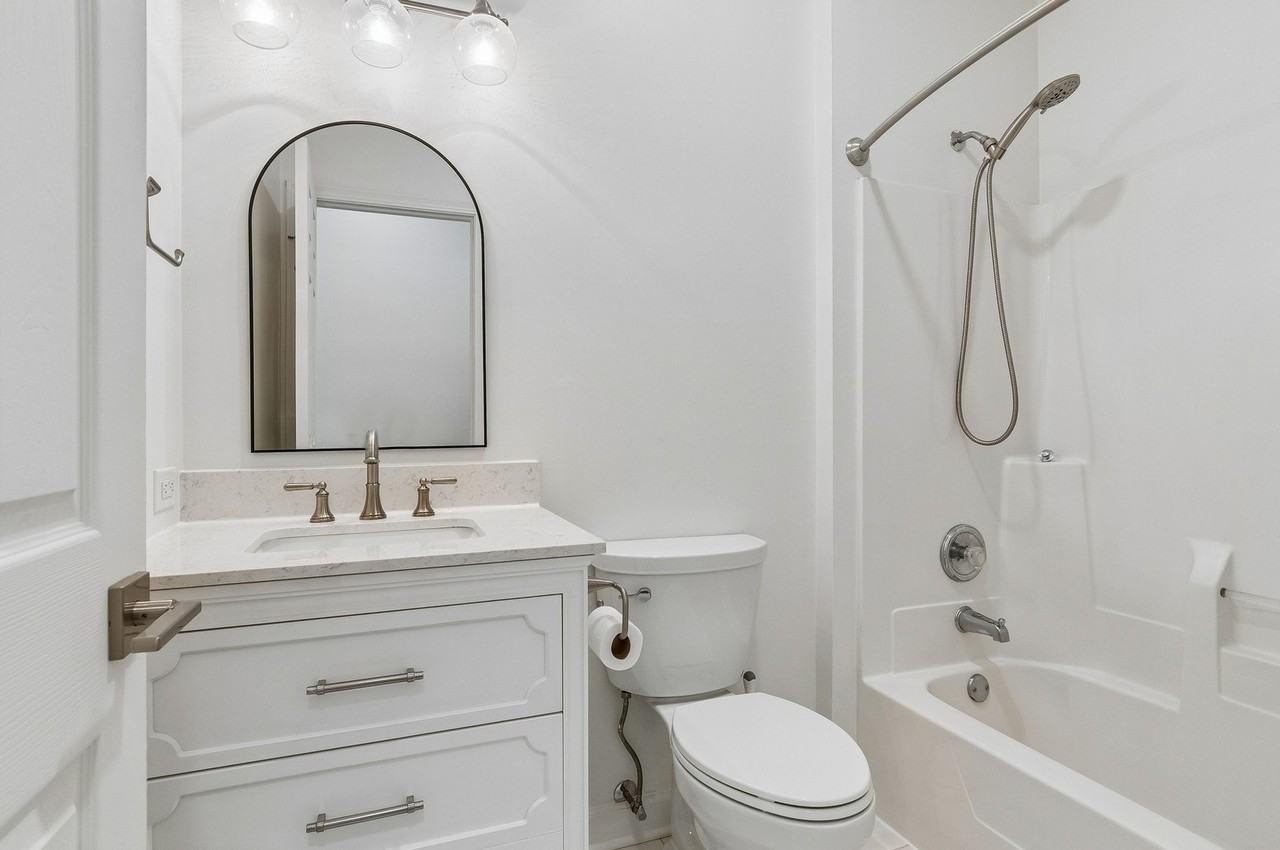 1329 Amaranth Dr - Photo 6 of 16
