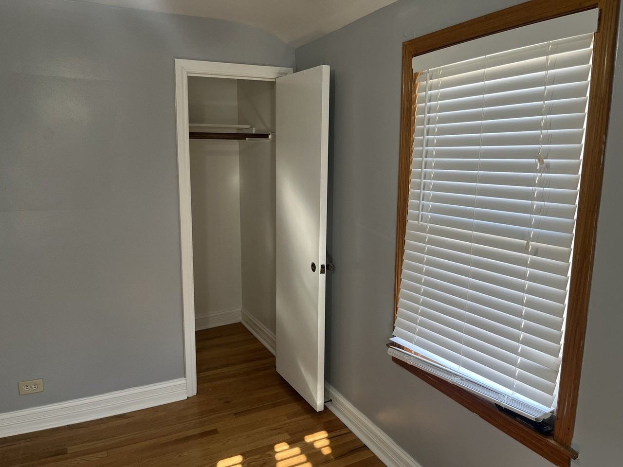 3928 Wisconsin Ave - Photo 3 of 18