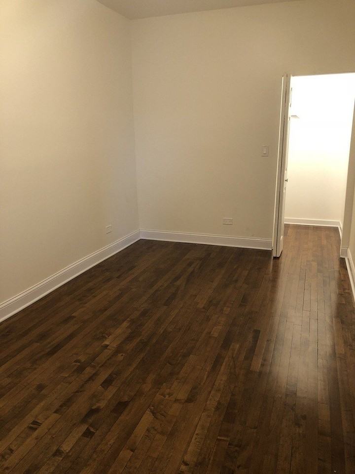 3340 W Berteau Ave #2W - Photo 5 of 10