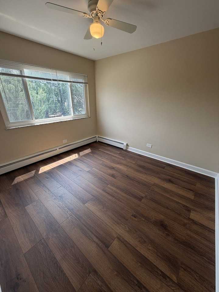 582 Pershing Ave #F - Photo 4 of 4