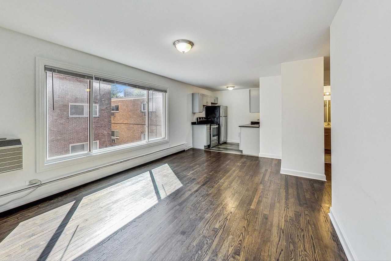 6000 N Winthrop Ave #307 - Photo 3 of 11