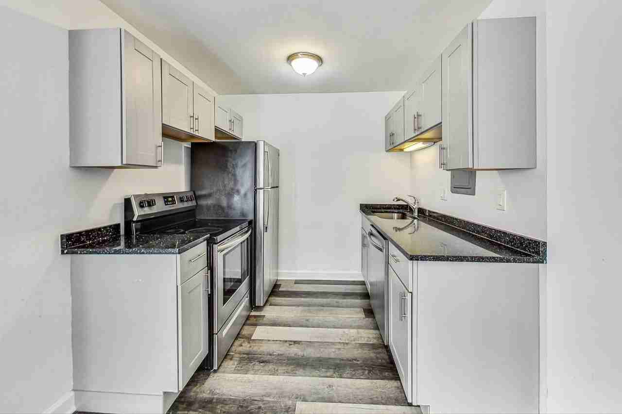 6000 N Winthrop Ave #307 - Photo 6 of 11