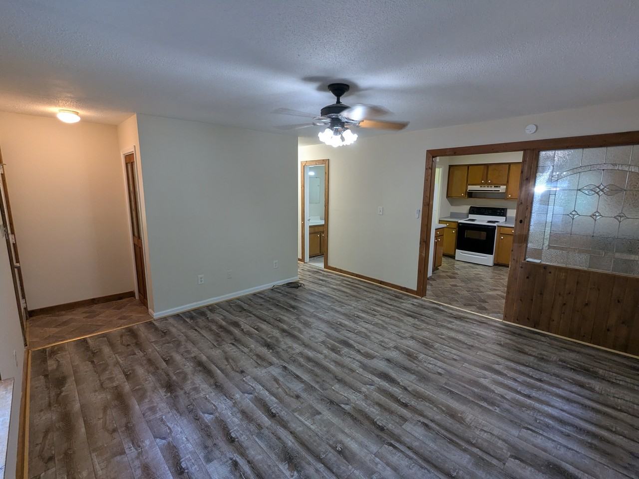325 Reeceburg Rd Se #1 - Photo 4 of 14