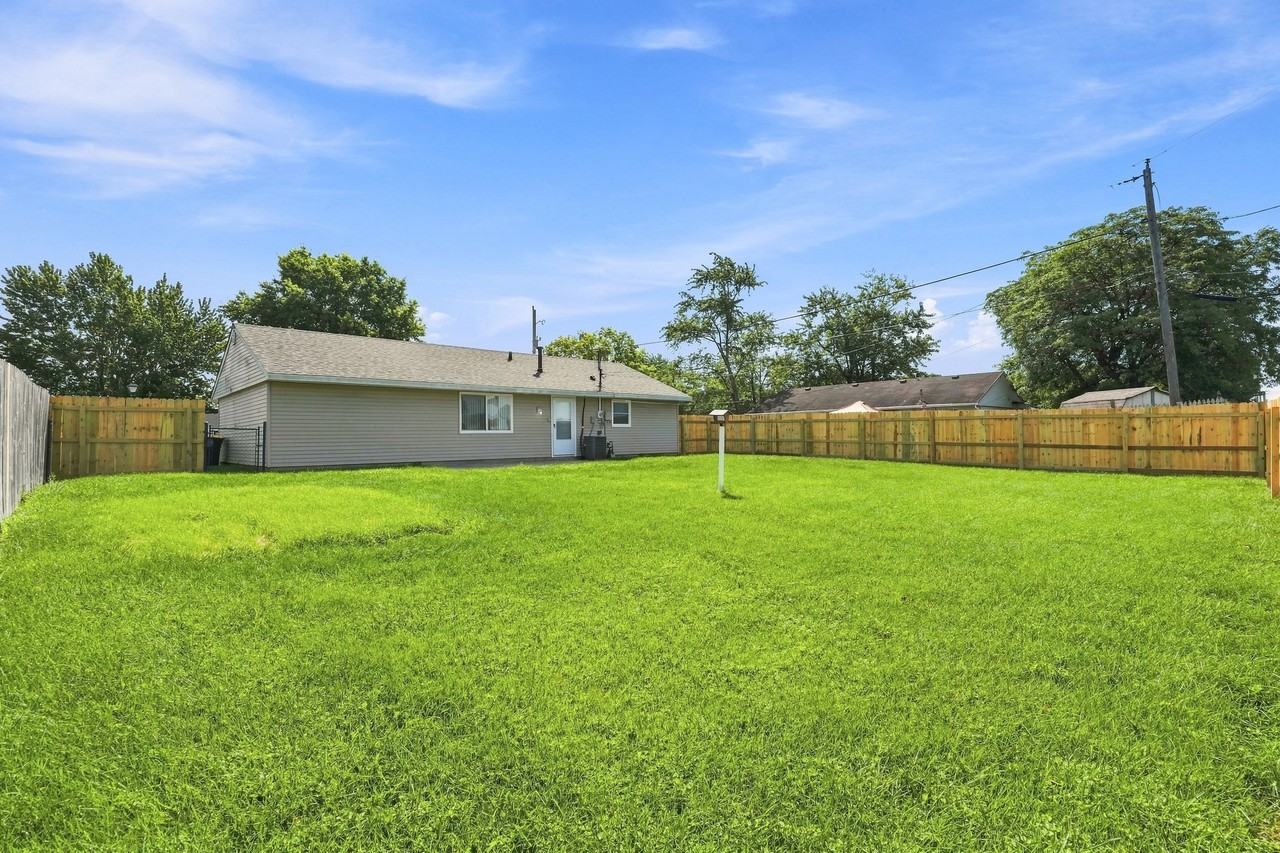 7123 Strawberry Dr #1 - Photo 3 of 11