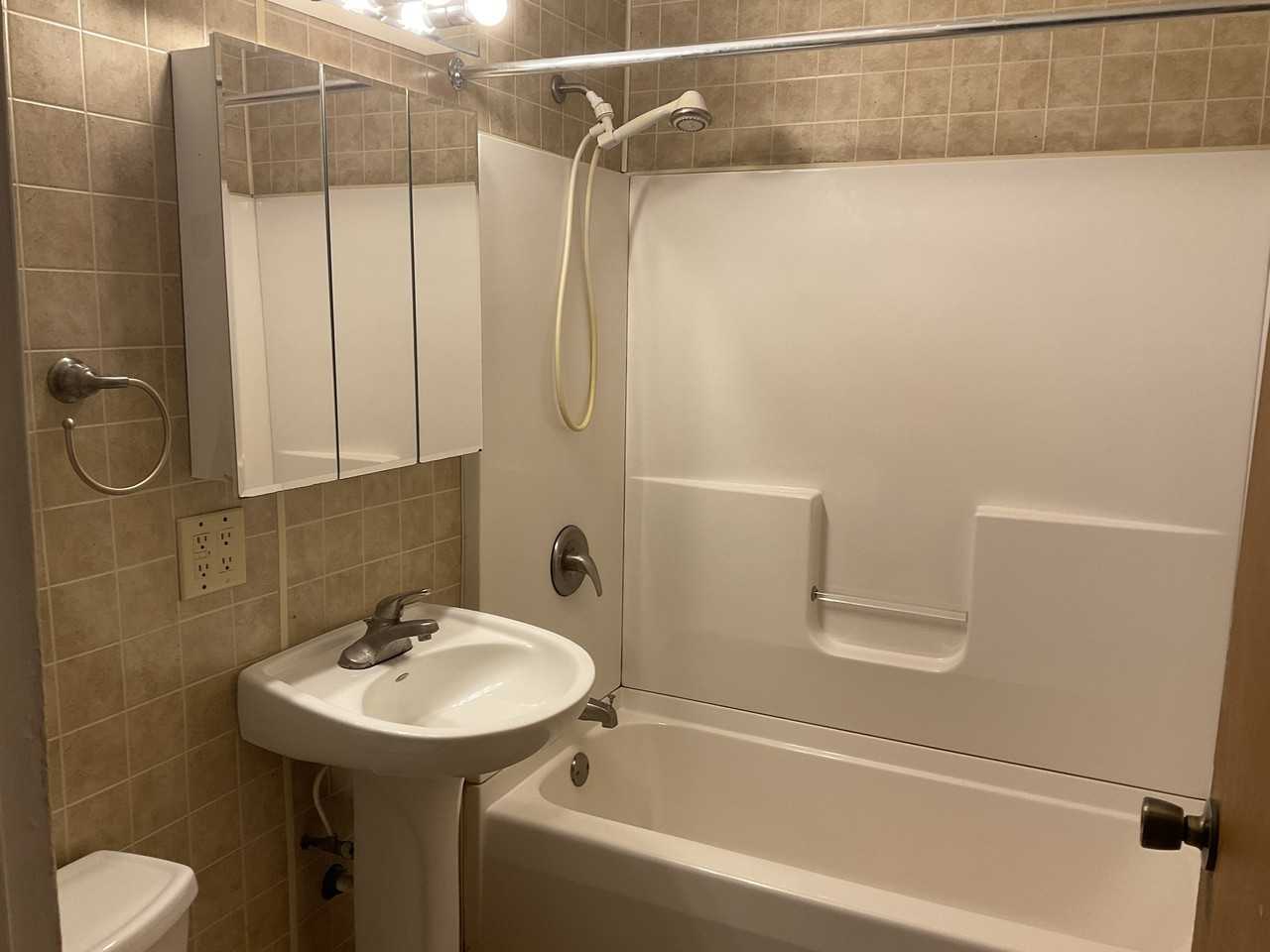 3360 Eastwood Dr #1 - Photo 7 of 10