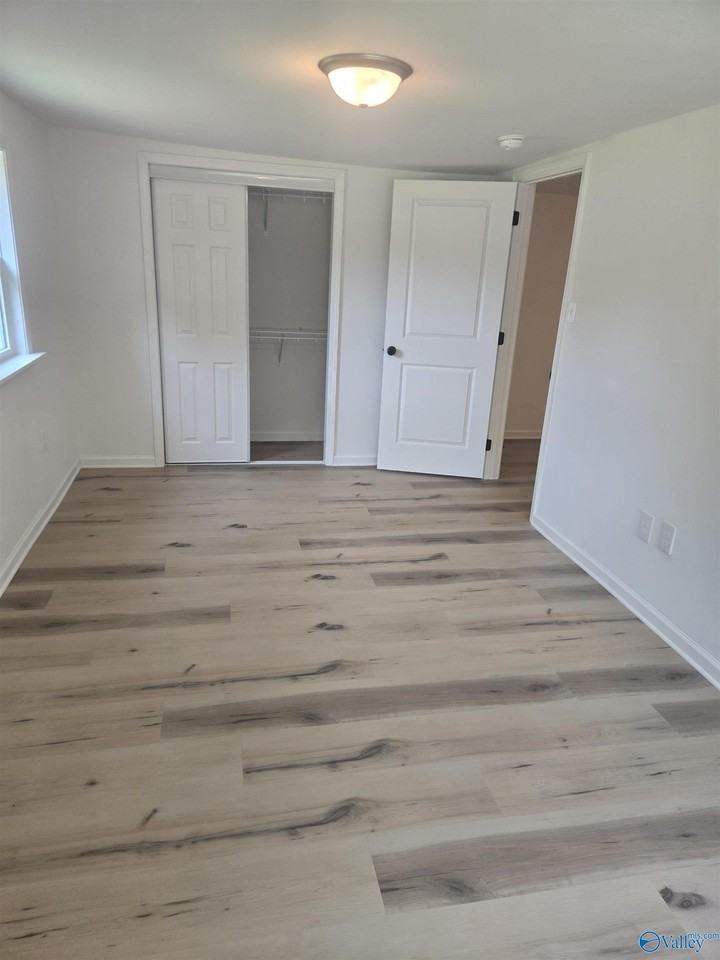 11893 Gary Redus Dr - Photo 4 of 8