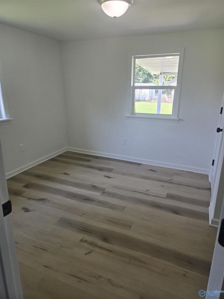 11893 Gary Redus Dr - Photo 5 of 8
