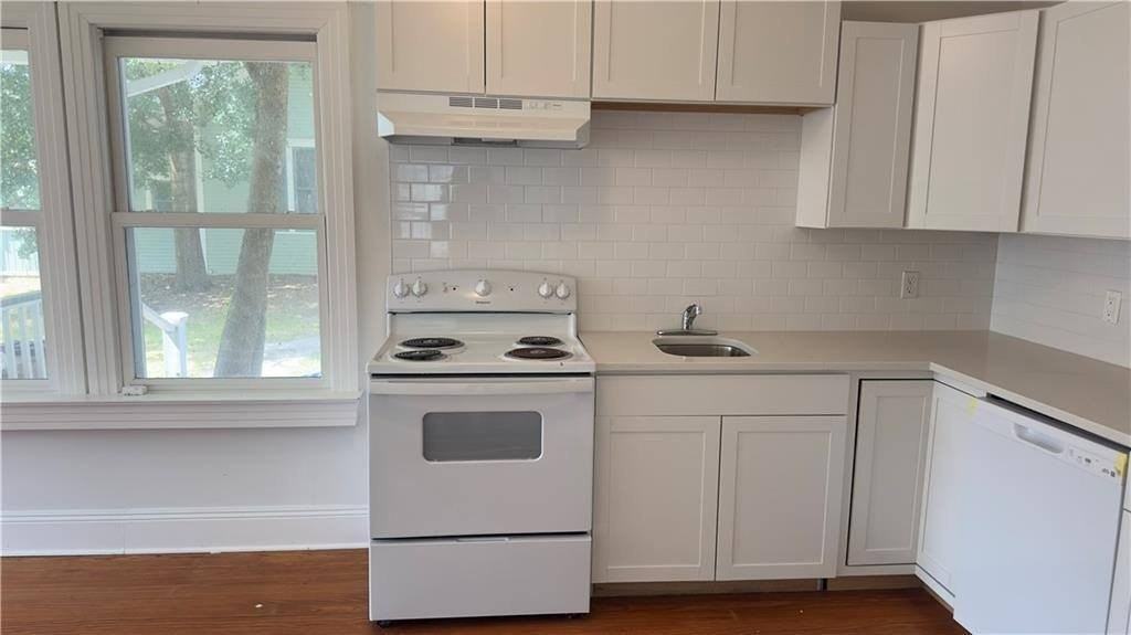 507 N Pine St - Photo 2 of 10