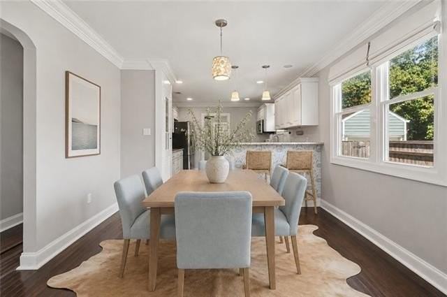 475 Lions St - Photo 4 of 11
