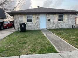featured image of 3508 Pakenham Dr