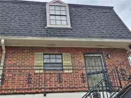 featured image of 2131 Carondelet St #3