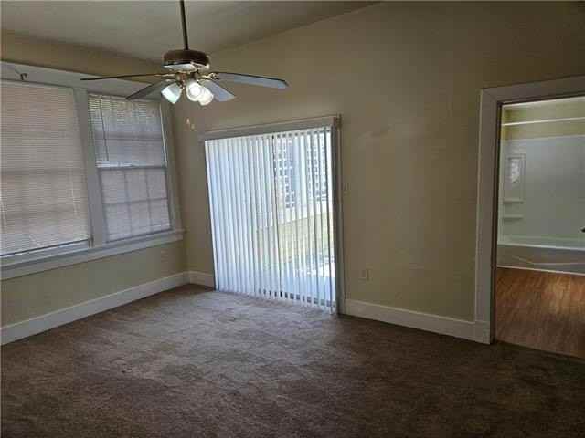 110 S Pierce St #C - Photo 3 of 21
