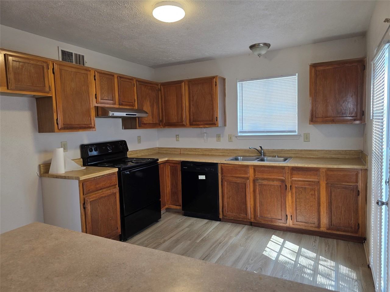 9984 Lone Eagle Dr - Photo 6 of 19