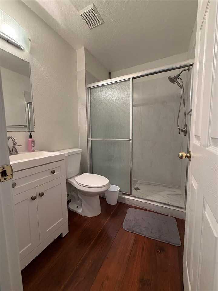 415 Celebration Ave - Photo 6 of 8