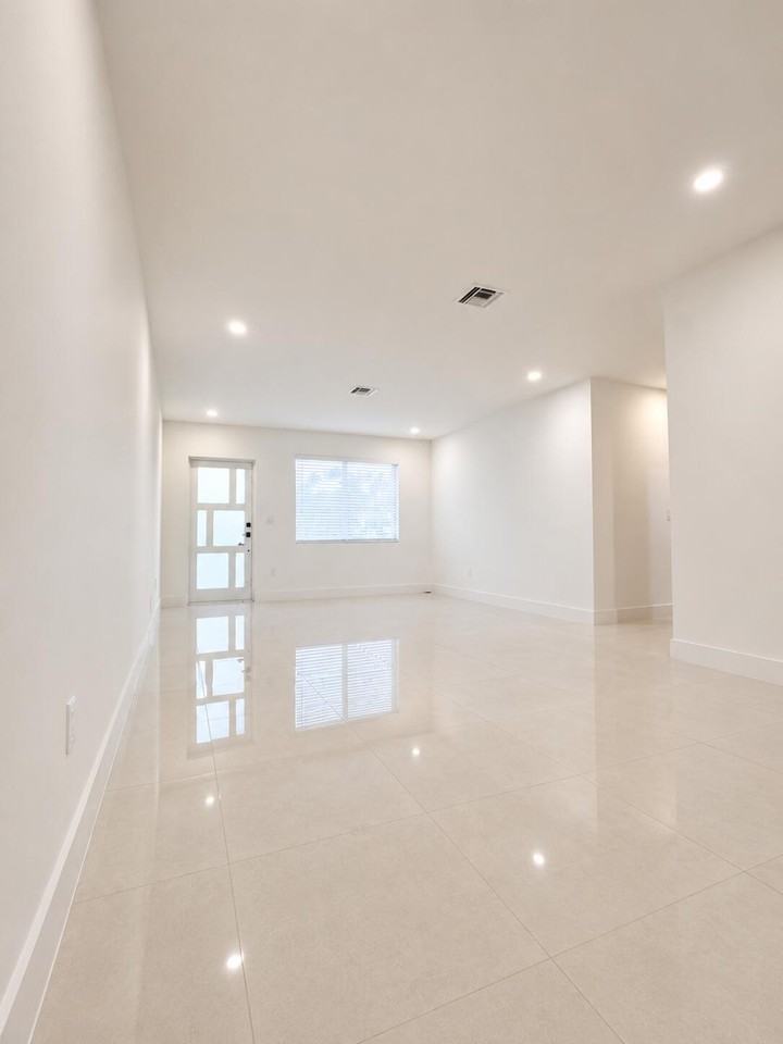 345 Pinehurst Rd - Photo 3 of 18