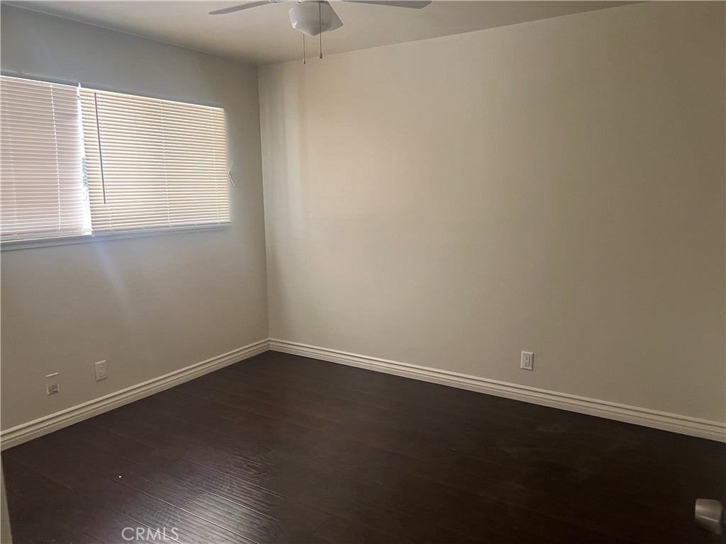 766 E Pillsbury St - Photo 3 of 7