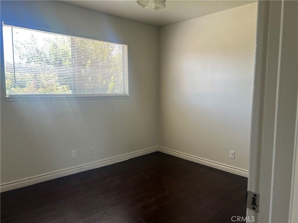766 E Pillsbury St - Photo 5 of 7