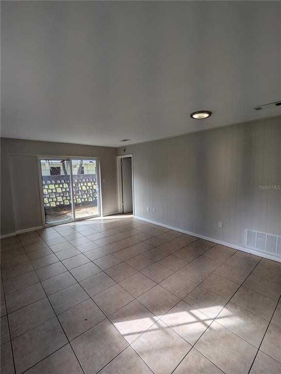 805 Nw 40th Ave - Photo 6 of 14