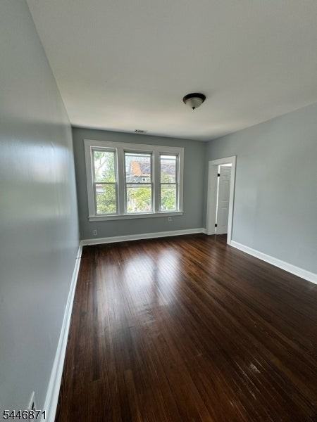 105 W 17th St - Photo 4 of 6
